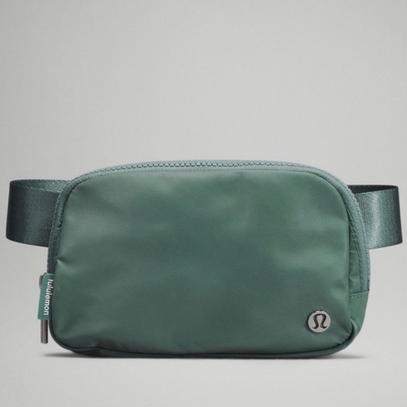 lululemon athletica Handbags - Lululemon Belt Bag